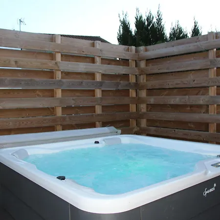 Maison cosy avec SPA - Logis Flo - à 15 min du Futuroscope Beaumont (Vienne)