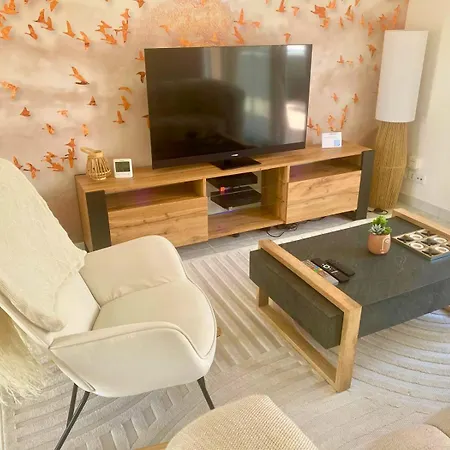 Nyaraló Maison Cosy Avec Privatif A 13 Min Du Futuroscope